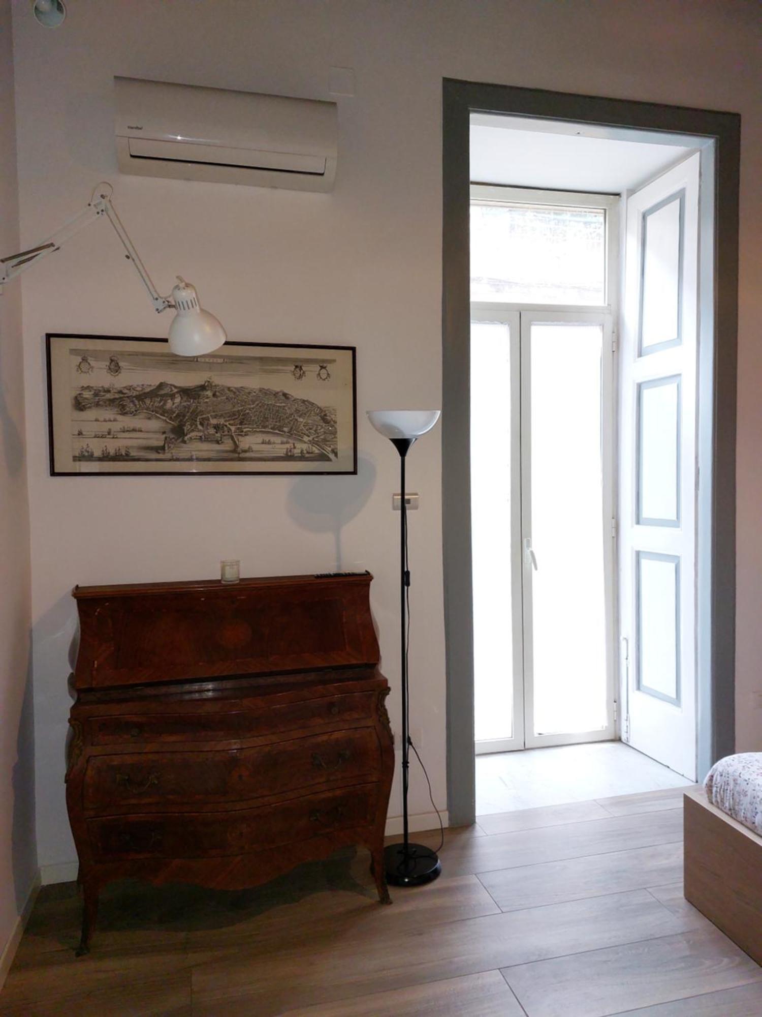 Museum Comfort Apartment نابولي المظهر الخارجي الصورة