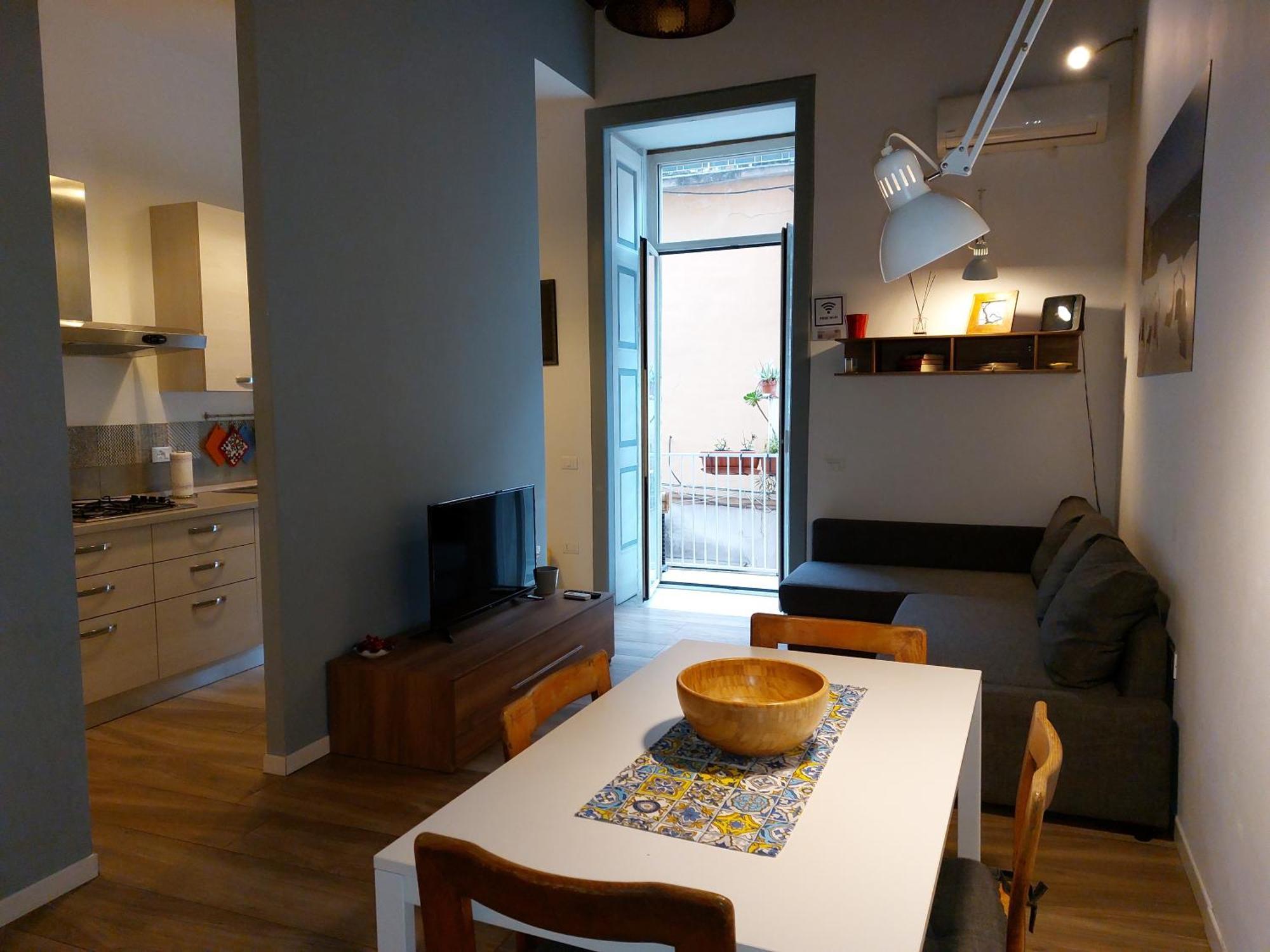 Museum Comfort Apartment نابولي المظهر الخارجي الصورة